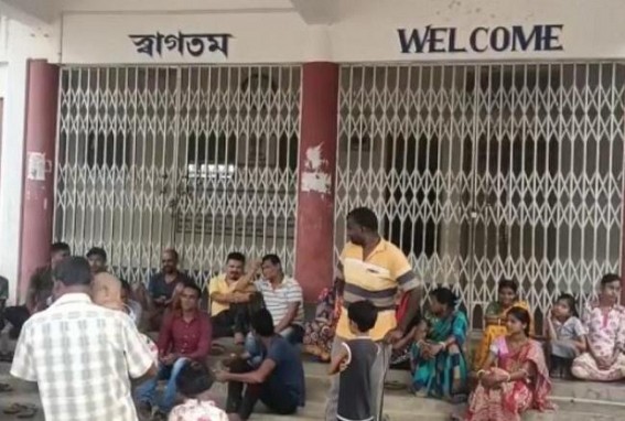 Kailashahar: Even after given Rs 1040 for Vidyajyoti Scheme, yet no benefits students received for the past 4 months, alleged Parents while protesting demanding teachers in front of Baidyanath Majumdar Memorial Higher Secondary School